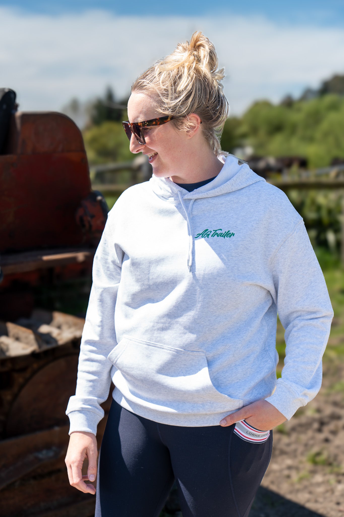 WOMEN'S Hoodie - White Marle (Catch me at the Stack)