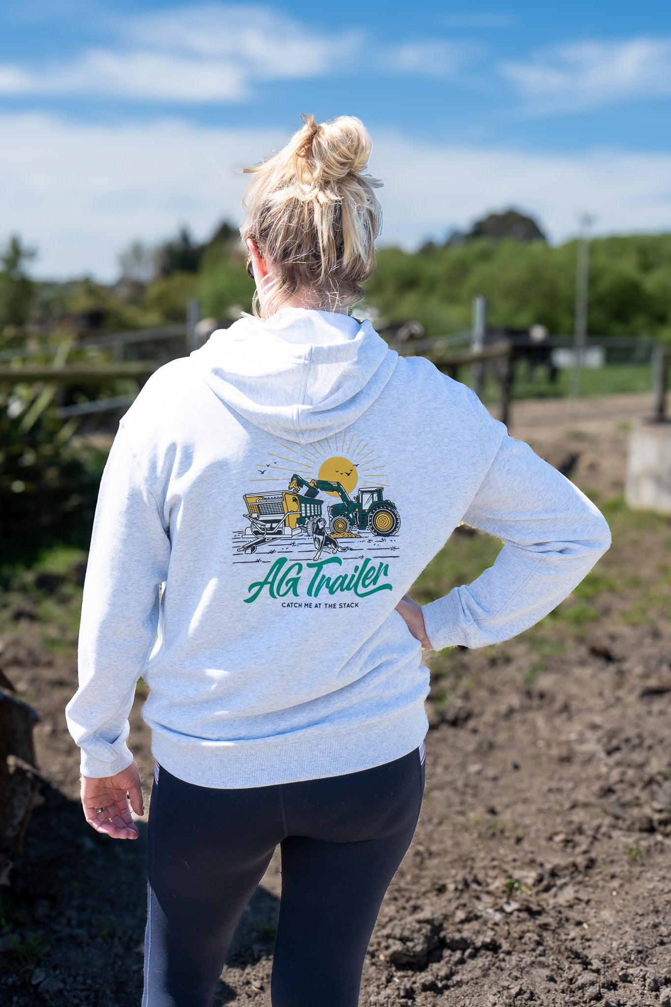 WOMEN'S Hoodie - White Marle (Catch me at the Stack)