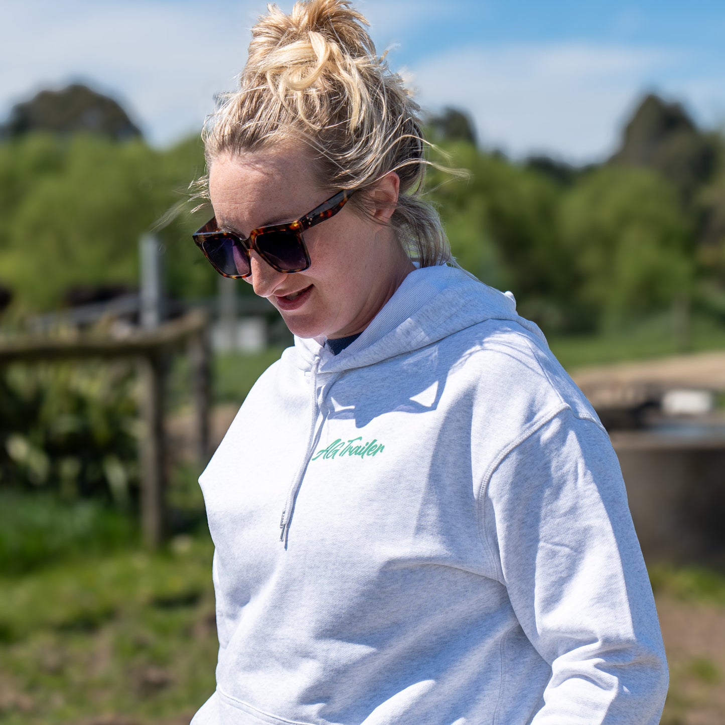 WOMEN'S Hoodie - White Marle (Catch me at the Stack)