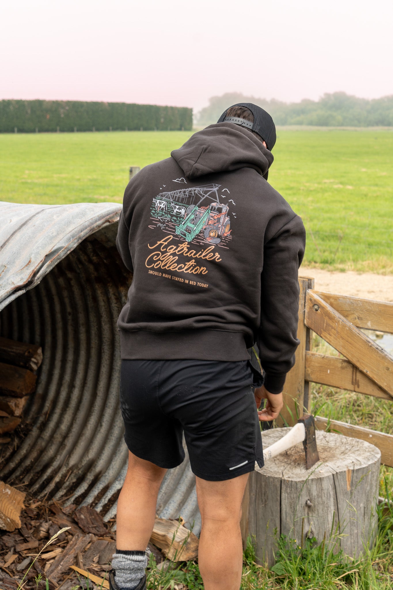 MEN'S FIT Heavy Hoodie - Coal (Stayed in Bed)